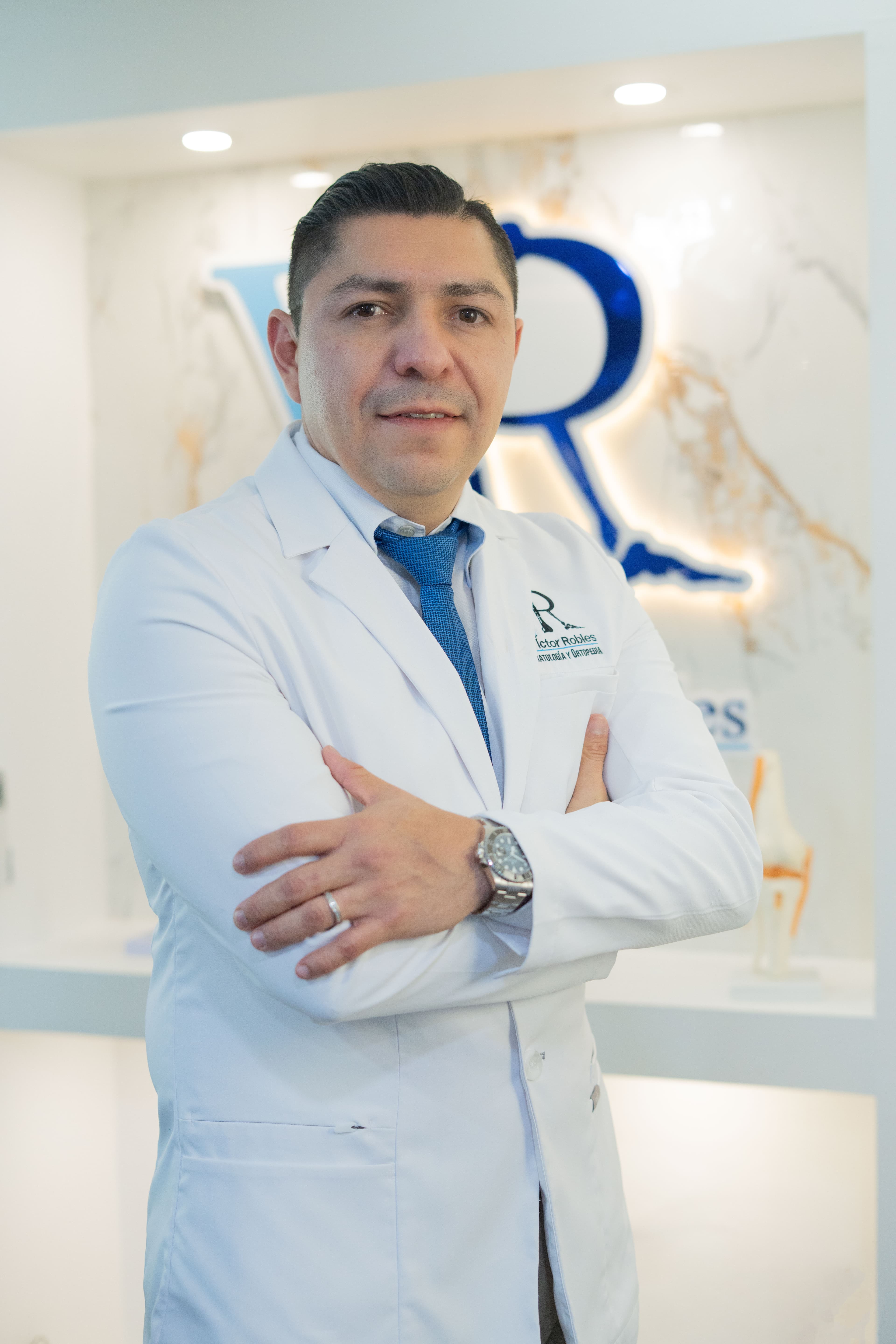 Dr. Victor Manuel Robles Figueroa principal