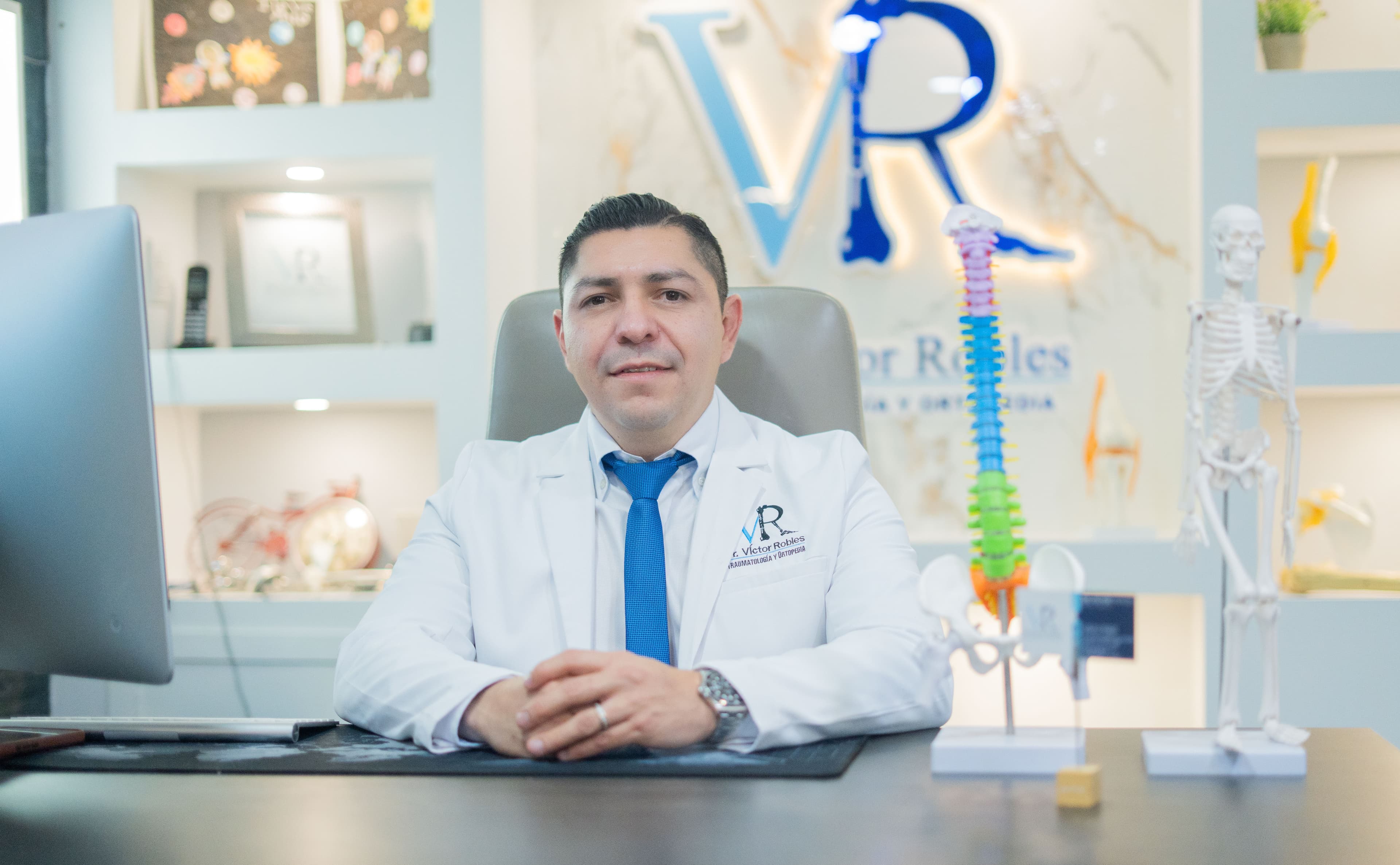 Dr. Victor Manuel Robles Figueroa